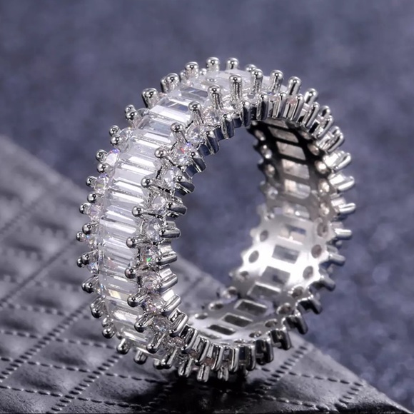 New Baguette 925 Sterling Silver Engagement Ring - Picture 4 of 7